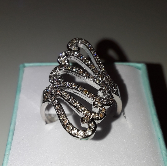 Sterling silver and white sapphire ring size 7 - Picture 2 of 4